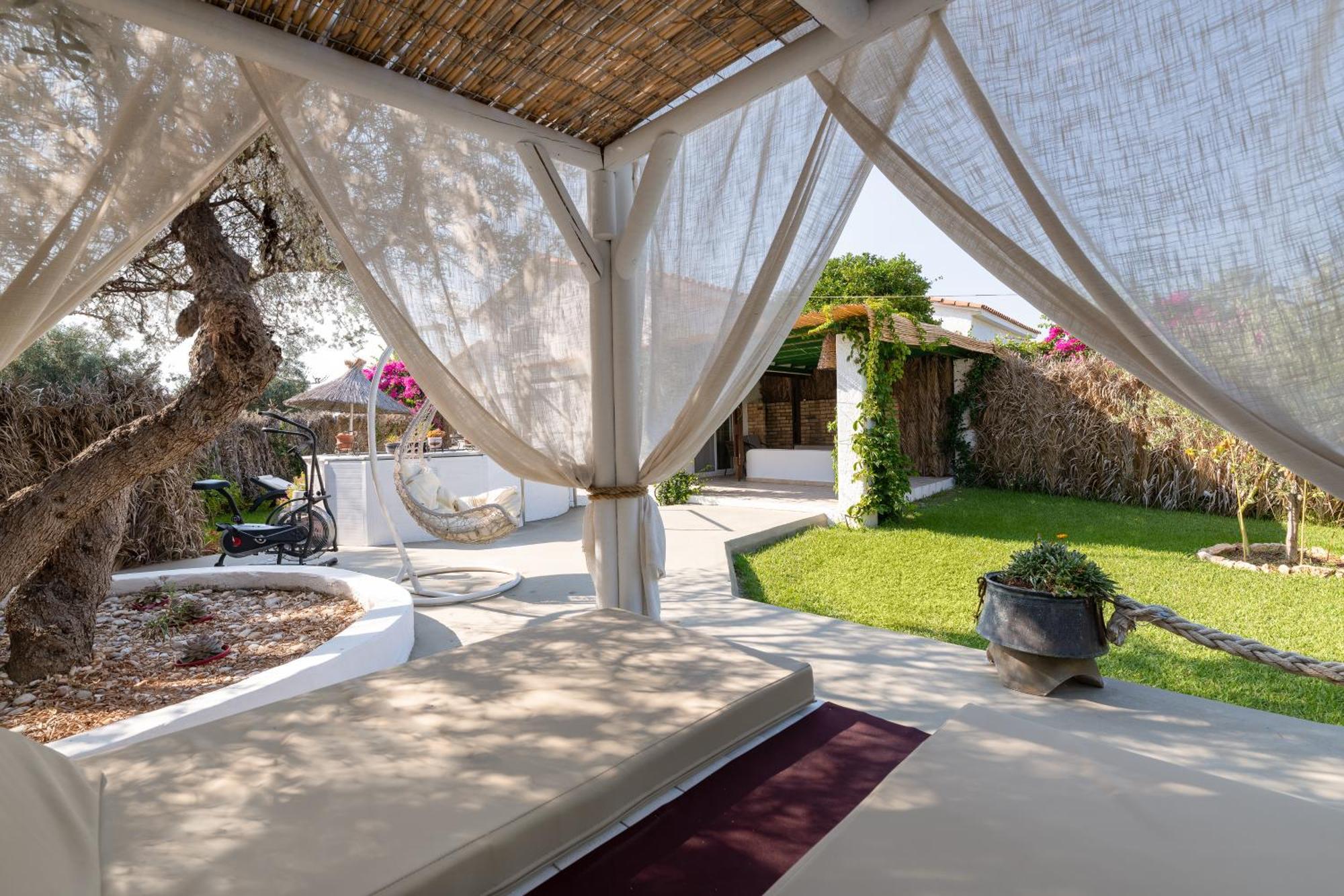 Elefteria Apts & Suites Kolymbia Exterior photo